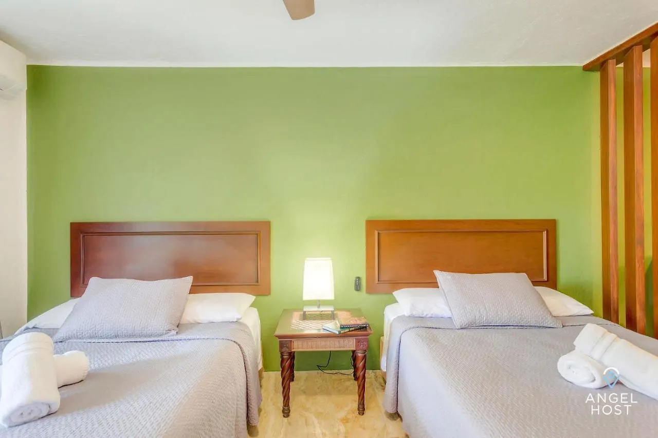 Deluxe Suites At Villas Tropical In Zona Hotelera Cancún