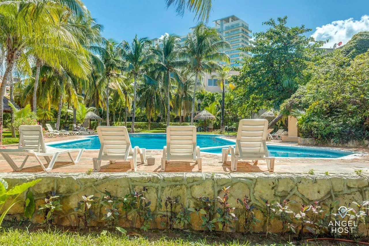 Deluxe Suites At Villas Tropical In Zona Hotelera Cancun